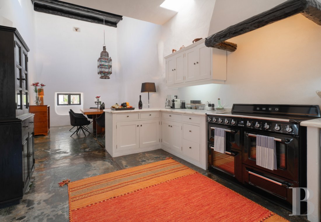 An old finca renovated in a contemporary style on the island of Lanzarote, in the Canary Islands - photo  n°7